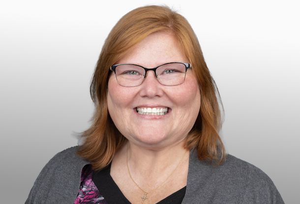 Shelly Bedell Headshot